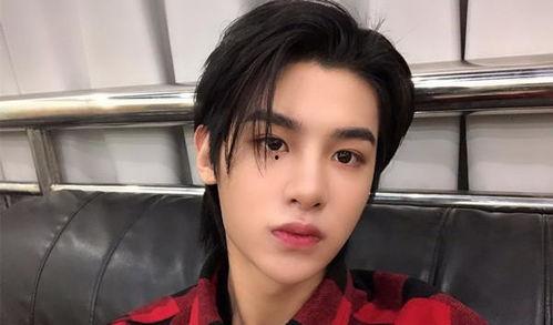 黄明昊王一博最新爆料,幕后故事与精彩瞬间